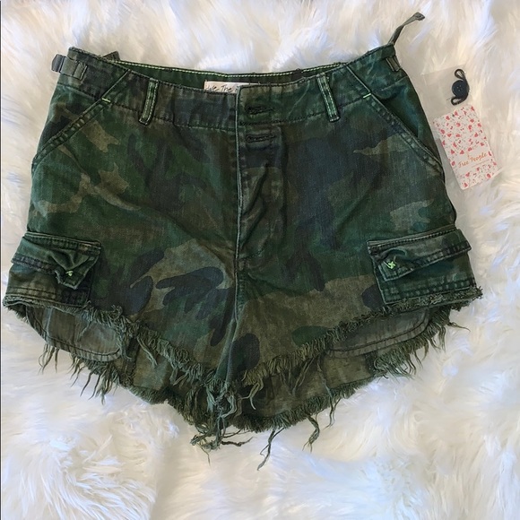 Free People Commander Cutoff Camo Shorts - Picture 2 of 7